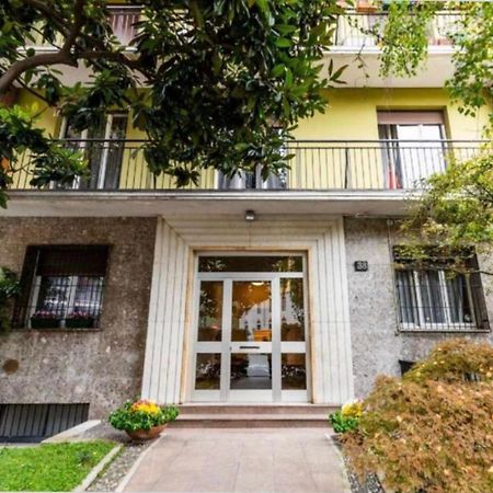 Elegante Appartamento In Zona Tortona-Solari Милано Екстериор снимка