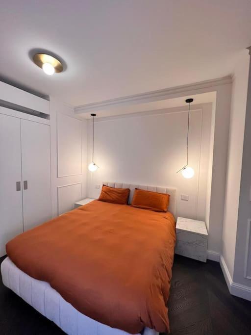 Elegante Appartamento In Zona Tortona-Solari Милано Екстериор снимка